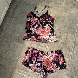 NWOT Linea Donatella pj set, size large